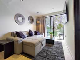 202 Modern Minimalist · Luxurious Modern Minimalist Studio Terrace in Roma - Image 3