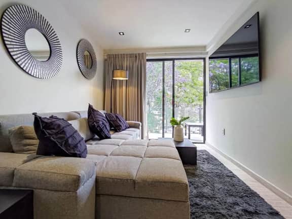 202 Modern Minimalist · Luxurious Modern Minimalist Studio Terrace in Roma - Image 4