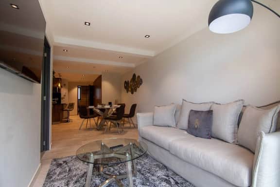 302 Classic Modern · Timeless Elegance in Classic & Modern Roma Norte - Image 2